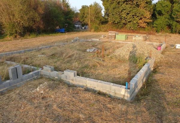 Terrain de 1 277,00 m² LANNUX (32) Prix en baisse !!!