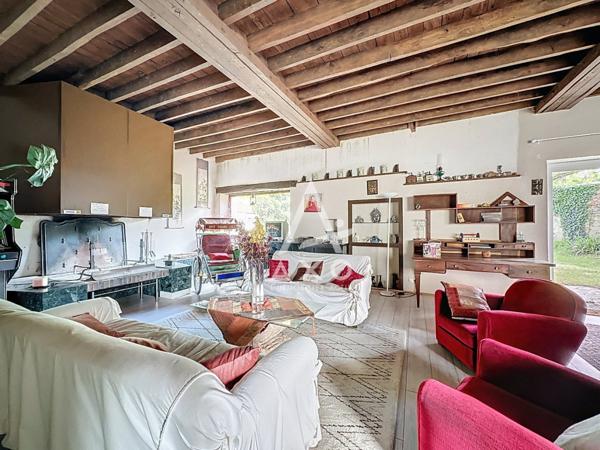 Maison familiale à vendre à 5 min de Thiron-Gardais (28480)  7 chambres, dépendances, terrain arboré