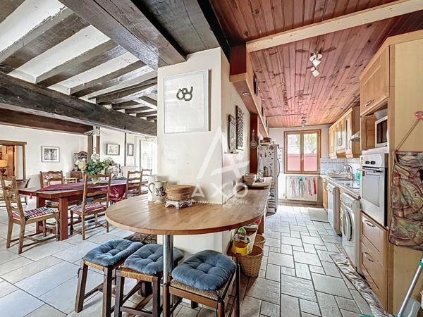 Maison familiale à vendre à 5 min de Thiron-Gardais (28480)  7 chambres, dépendances, terrain arboré