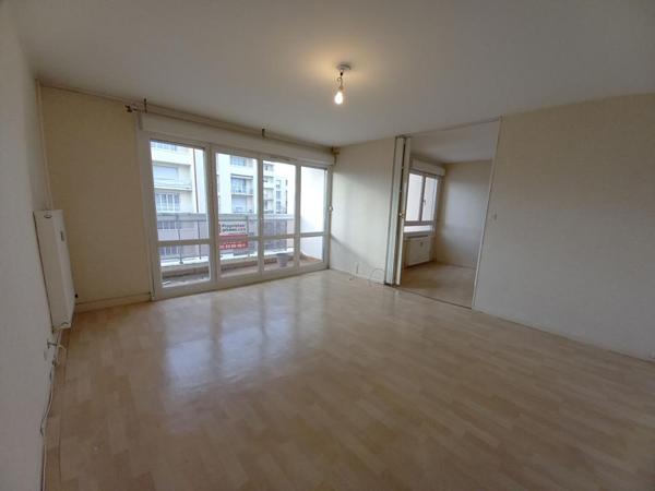 Appartement 80 m2 à Vesoul à 75 000 euros