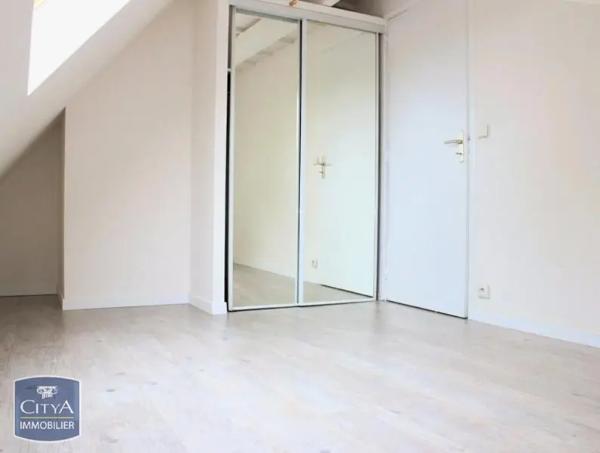 Appartement à louer 3 pièces 44.46m² Lille (59000)