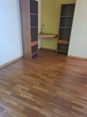 JOLIE MAISON de Ville