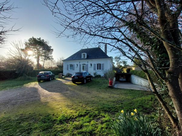 Belle villa idéalement située en centre de LOCHES