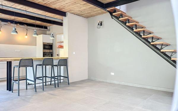 Maison à vendre    6 pièces •  Basse-Terre
