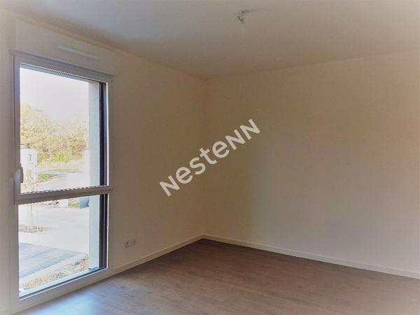 Appartement à louer - Saint Avé T2  50m² balcon cave et parking - PINEL