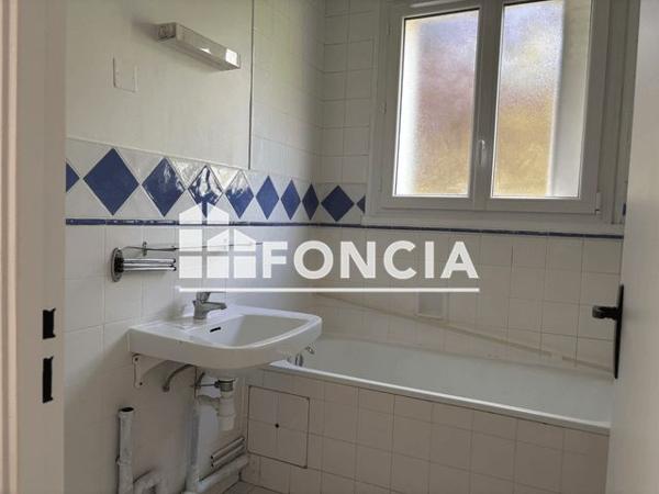 Location Appartement 2 pièces 40.03 m² - BATIMENT ANEMONE Tours 37100