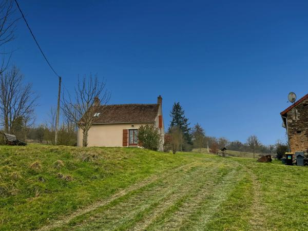 Maison à vendre 2 pièces SAINT MAUR (18)