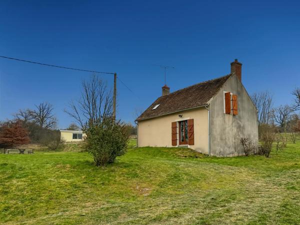 Maison à vendre 2 pièces SAINT MAUR (18)