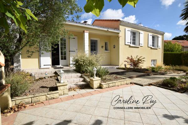 Gétigné (44190) GETIGNE Centre bourg, maison 3 ch - 2 garages et 1870 m² de jardin clos et arboré.