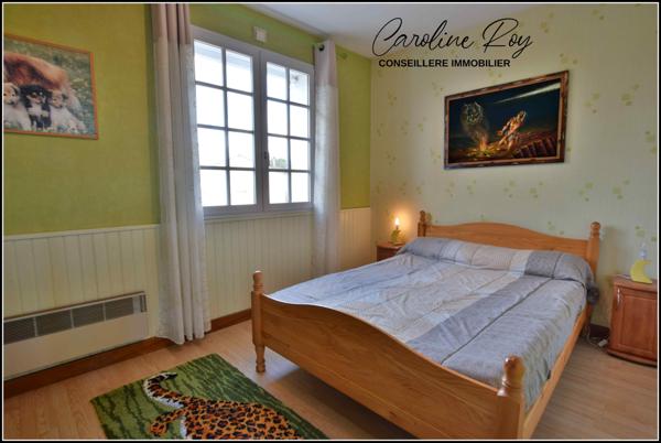 Gétigné (44190) GETIGNE Centre bourg, maison 3 ch - 2 garages et 1870 m² de jardin clos et arboré.