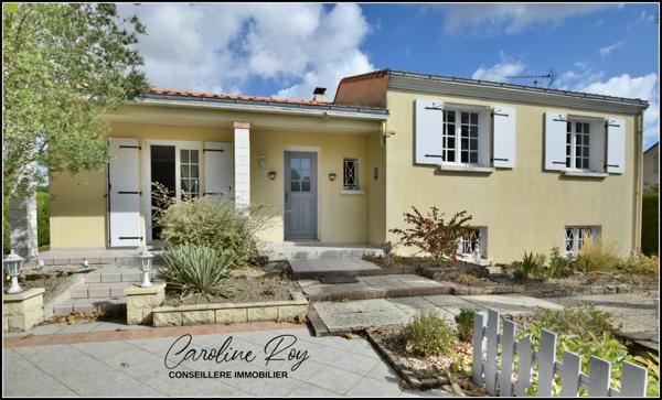 Gétigné (44190) GETIGNE Centre bourg, maison 3 ch - 2 garages et 1870 m² de jardin clos et arboré.