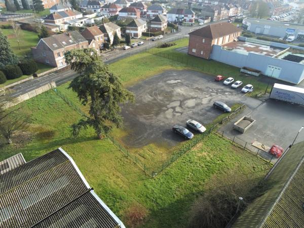 Batiment industriel 1100 m2 sur terrain constructible de 6500 m2