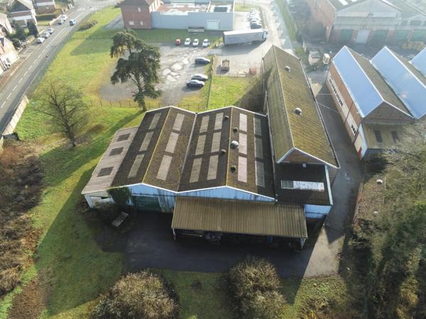 Batiment industriel 1100 m2 sur terrain constructible de 6500 m2