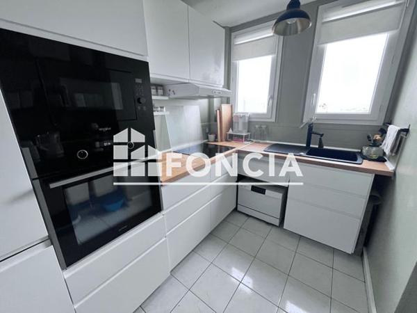 Location Appartement 3 pièces 55.2 m² - 14-18 RUE GUY MOQUET Champigny Sur Marne 94500