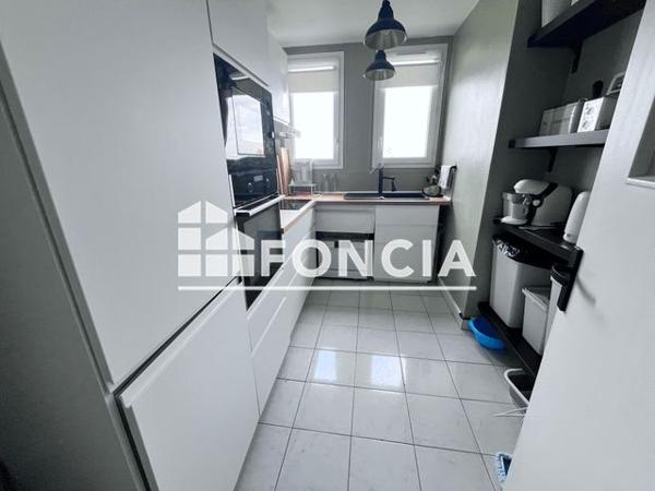 Location Appartement 3 pièces 55.2 m² - 14-18 RUE GUY MOQUET Champigny Sur Marne 94500