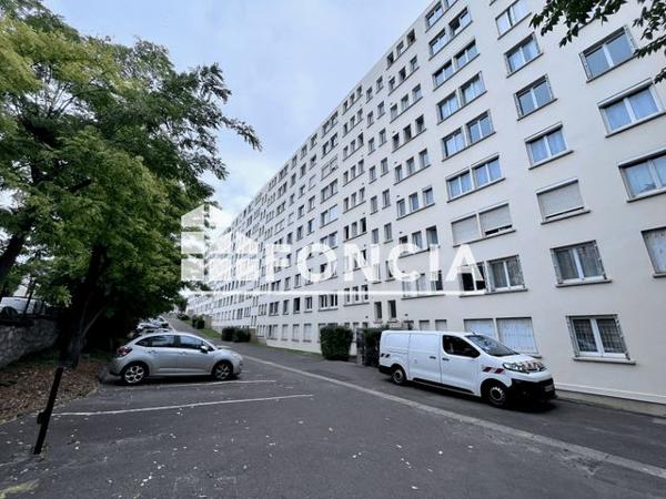 Location Appartement 3 pièces 55.2 m² - 14-18 RUE GUY MOQUET Champigny Sur Marne 94500