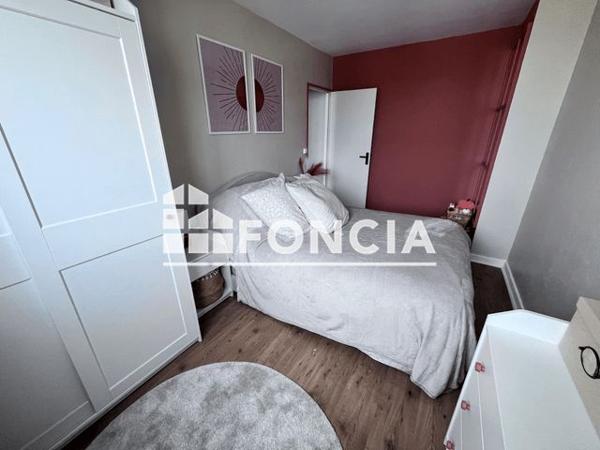 Location Appartement 3 pièces 55.2 m² - 14-18 RUE GUY MOQUET Champigny Sur Marne 94500