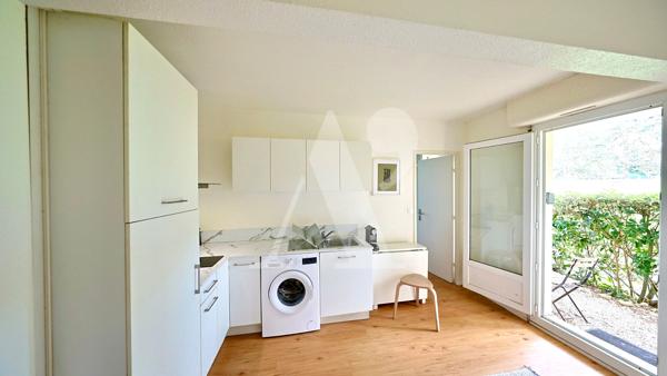 Offre Acceptée- Architecture résidentielle - 1971 - Studio avec terrasse - Biarritz