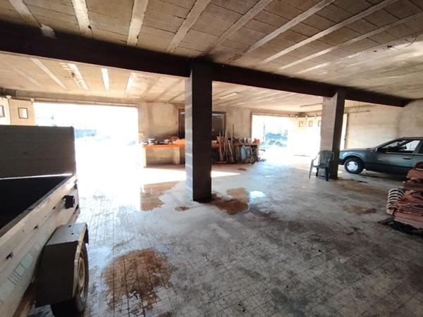 Bâtiment à rénover, 150m² de plain pied, Champtoceaux, Orée d'Anjou (49270)