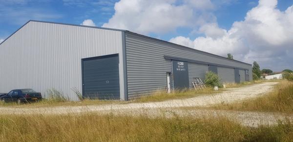 Charente Maritime (17), emplacement n°1 au CHATEAU D'OLERON, A Louer Box de stockage 144m² dans Entrepôt 1450m²