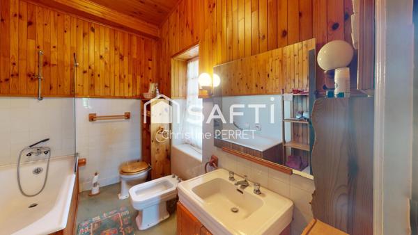 Maison de Maitre du XVIII siècel sur 8000 m2 de Terrain