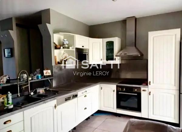 Ensemble immobilier maison de 195m2 avec 2 terrains constructibles