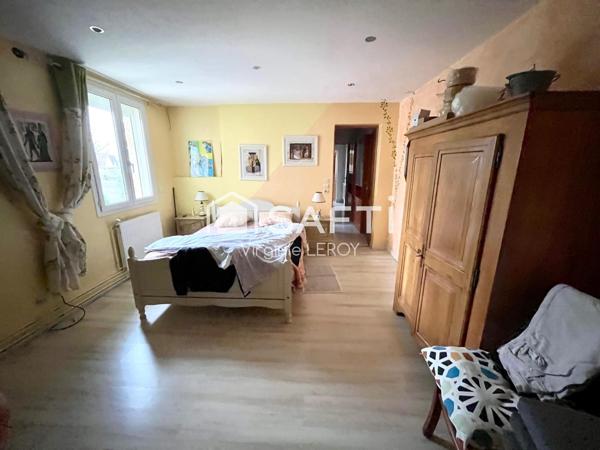 Ensemble immobilier maison de 195m2 avec 2 terrains constructibles