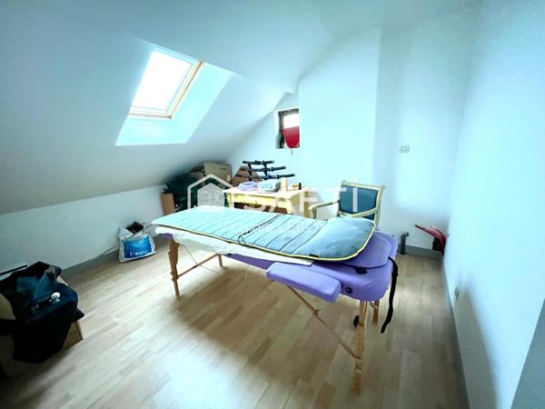 Ensemble immobilier maison de 195m2 avec 2 terrains constructibles