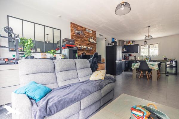 Maison 230 000 € Tonnay-Charente 4 p 80 m² DPE A