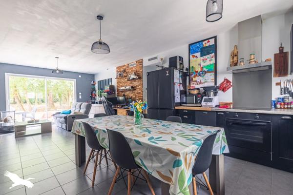 Maison 230 000 € Tonnay-Charente 4 p 80 m² DPE A