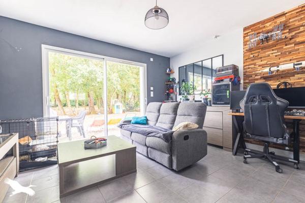 Maison 230 000 € Tonnay-Charente 4 p 80 m² DPE A
