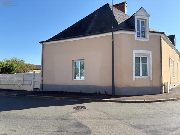 Maison à vendre à Tuffé-Val-de-la-Chéronne dans la Sarthe (72160), ref : 87207