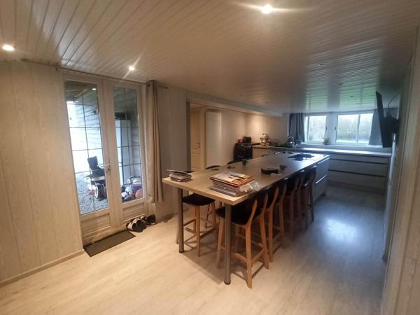 Maison 186 m2 avec 5 chambres sur un terrain arboré de 5510 m2