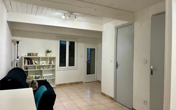 Maison à louer    2 pièces • 33 m2 Saint-Bauzille-de-Montmel