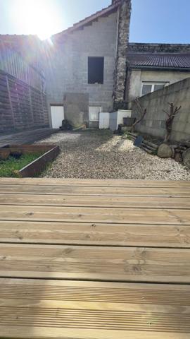 Maison de village rénovée avec garage