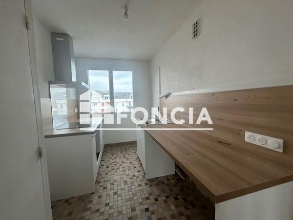 Location Appartement 4 pièces 64.01 m² - RESIDENCE LE VAL D'ERDRE Nantes 44000