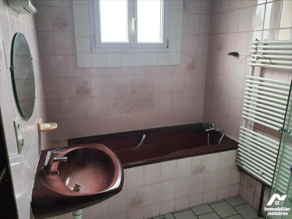 APPARTEMENT avec cour commune