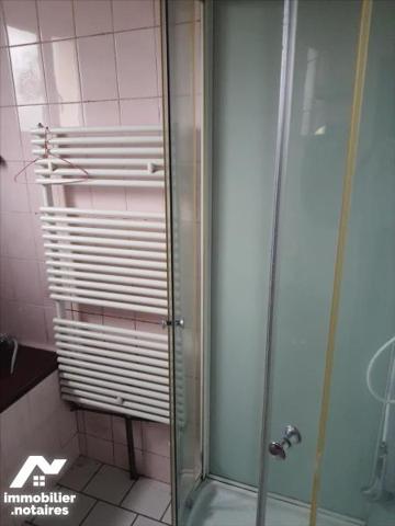 APPARTEMENT avec cour commune