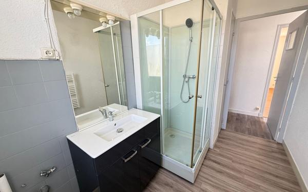 Appartement à vendre    3 pièces •  Rives