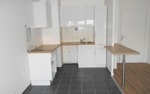 Appartement à vendre    2 pièces • 40,70 m2 Brie-Comte-Robert