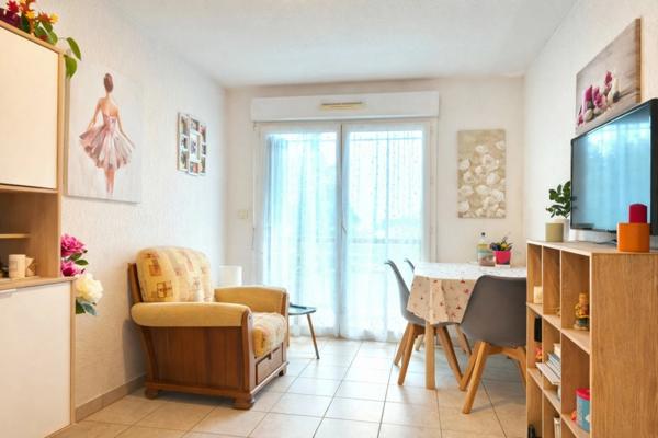Appartement à vendre 2 pièces SAINT PIERRE DU MONT (40)