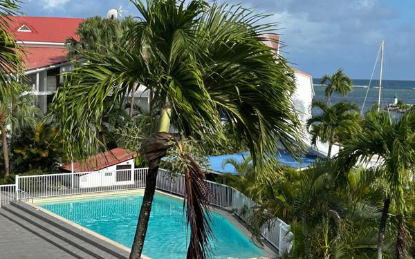 Appartement à vendre    3 pièces • 43,99 m2 Saint-François