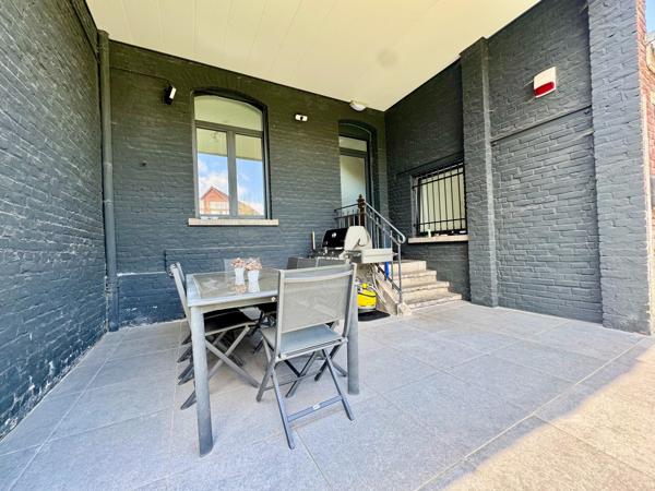 Maison Bourgeoise Rénovée de 220 m² – Le Sart, Villeneuve-d’Ascq – 6 Chambres – Jardin – Proche, Tram et Métro VILLENEUVE D ASCQ