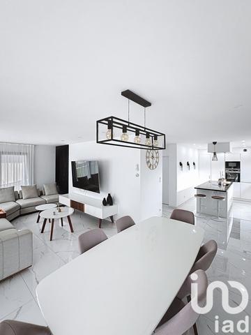 Maison à vendre 5 pièces 136 m² Corbonod