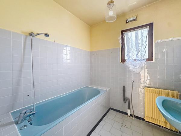 Reyrieux (01600) Maison 139.87m² terrain 2069m² boisé