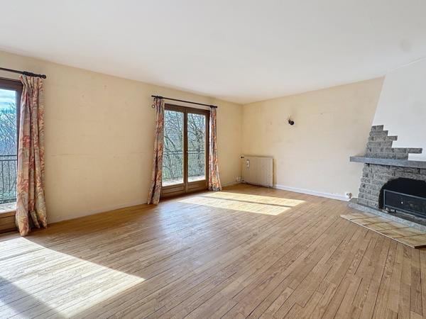 Reyrieux (01600) Maison 139.87m² terrain 2069m² boisé
