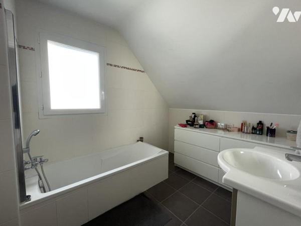 Maison familiale - 109m² au sol - 4 chambres et jardin