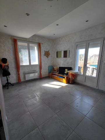 Vente                                                      Maison
                        
                     4 pièces                      105 m2                     à Pourrières