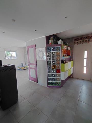 Vente                                                      Maison
                        
                     4 pièces                      105 m2                     à Pourrières