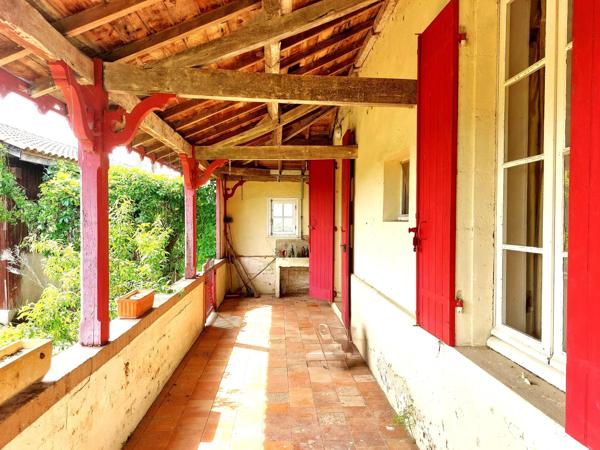 Maison de campagne avec dépendance